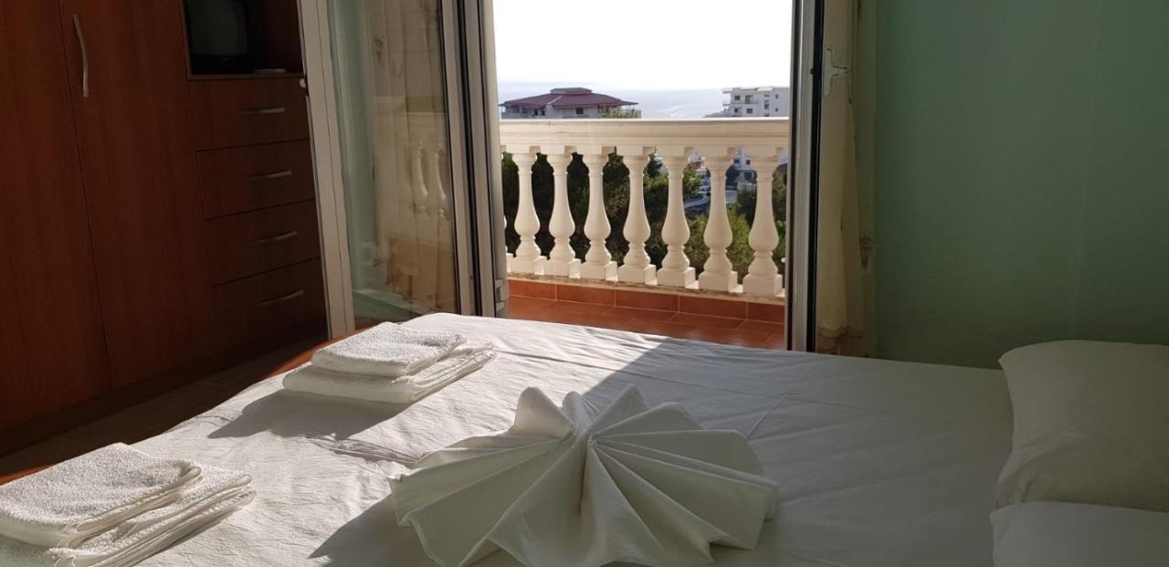Stunning Sea View Apartments Sarandë Exteriör bild