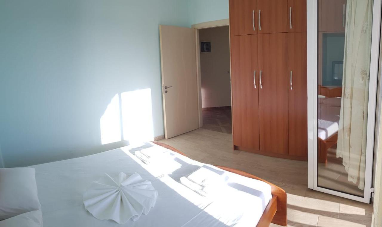 Stunning Sea View Apartments Sarandë Exteriör bild