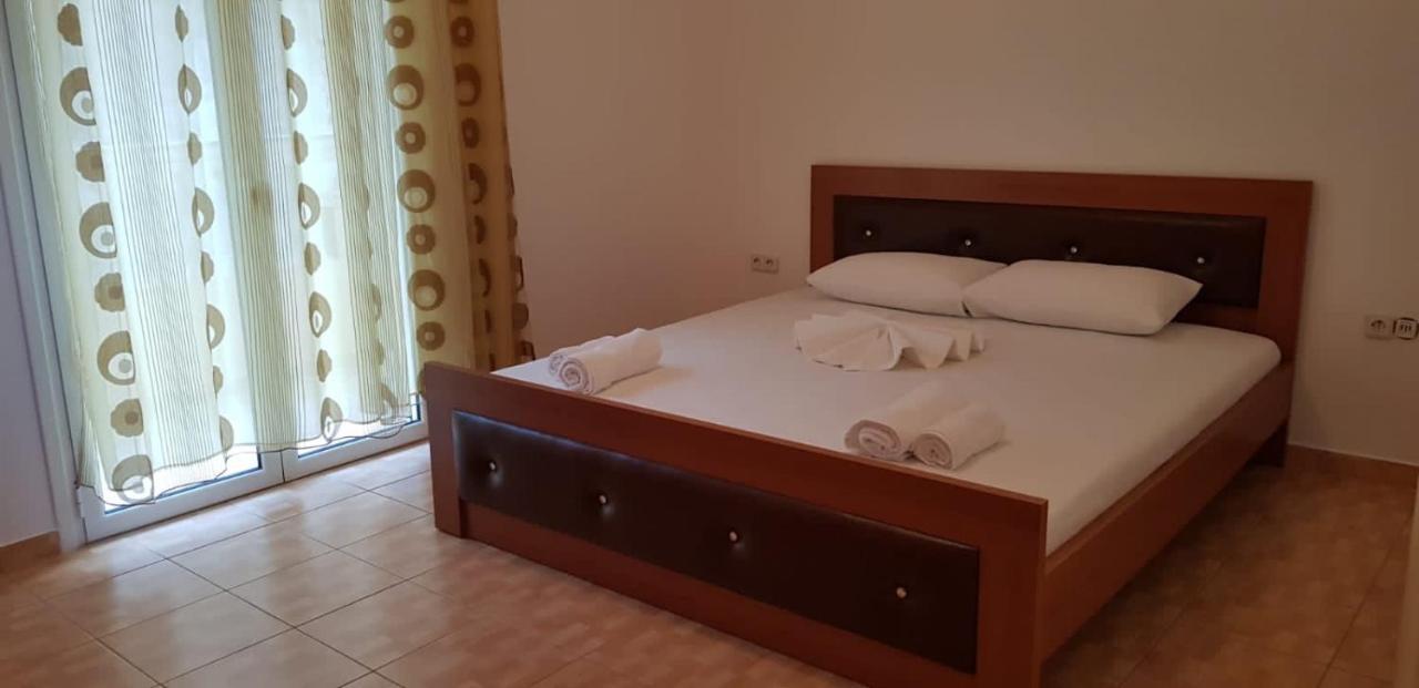 Stunning Sea View Apartments Sarandë Exteriör bild