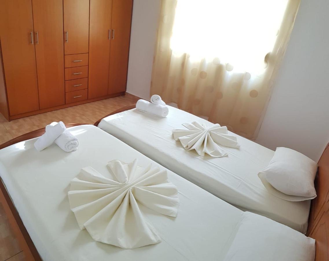 Stunning Sea View Apartments Sarandë Exteriör bild