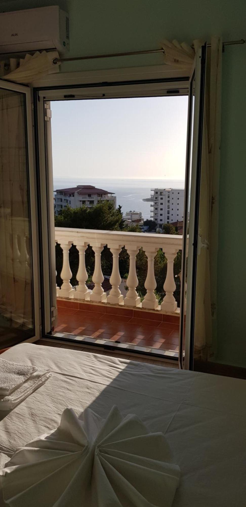 Stunning Sea View Apartments Sarandë Rum bild